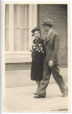 Miep en Jan Gies op hun trouwdag, 16 juli 1941.